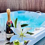 Casa Boutique Luxury Yumbo Сasa de vacaciones *