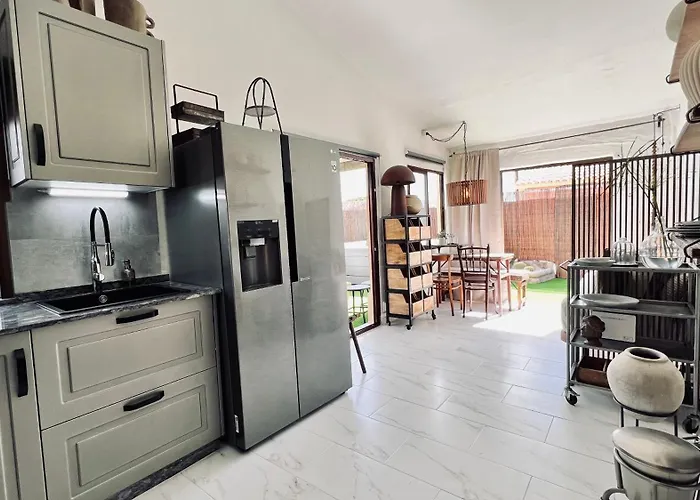 بيت للعطل Casa Boutique Luxury Yumbo بلايا ديل إنغلز