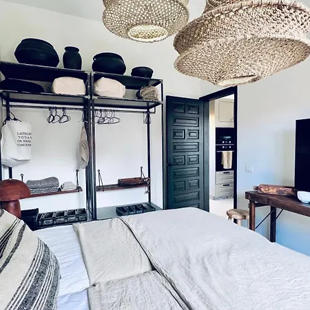 Nyaraló Casa Boutique Luxury Yumbo *